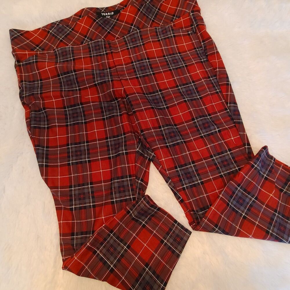 Torrid PIXIE Red Plaid Stretch Pants Womens 4R Holiday Leggings Euc